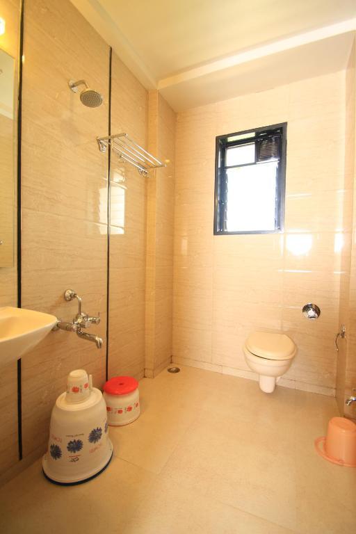 Hotel Sai Smaran Ширді Номер фото