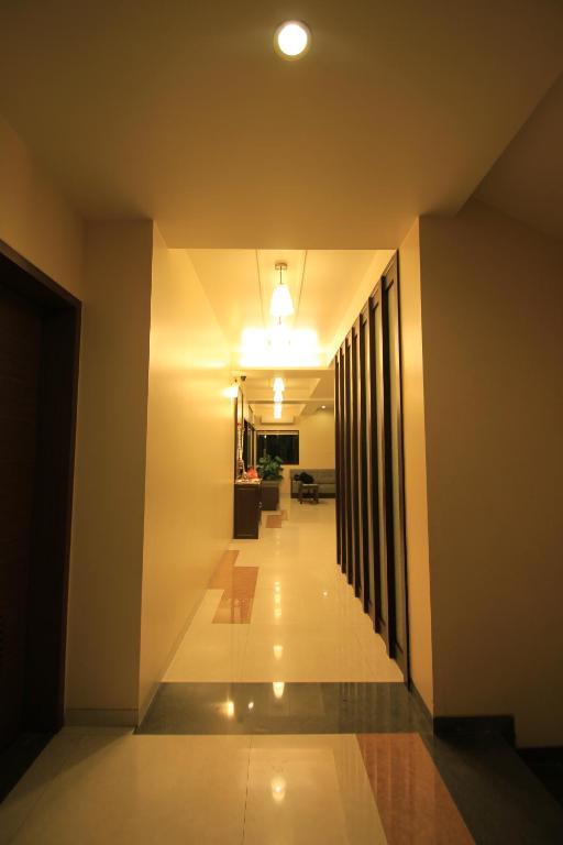 Hotel Sai Smaran Ширді Екстер'єр фото